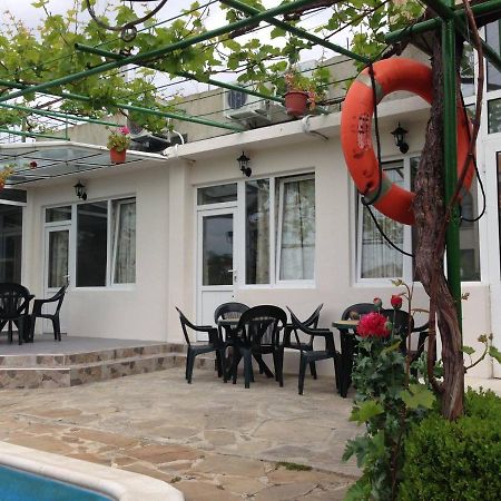 Family Hotel California - Varna Exteriör bild